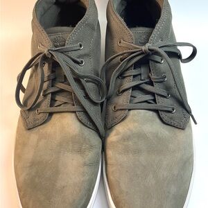 Timberland Olive Green Chukka Boots with Suede Upper and Rubber Sole size 13